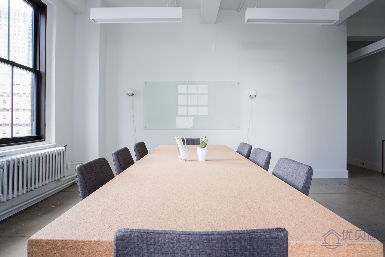 chairs-2181923_1280.jpg