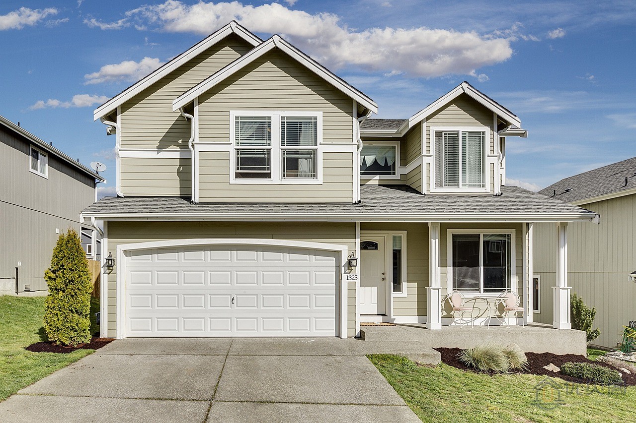 driveway-3240834_1280.jpg