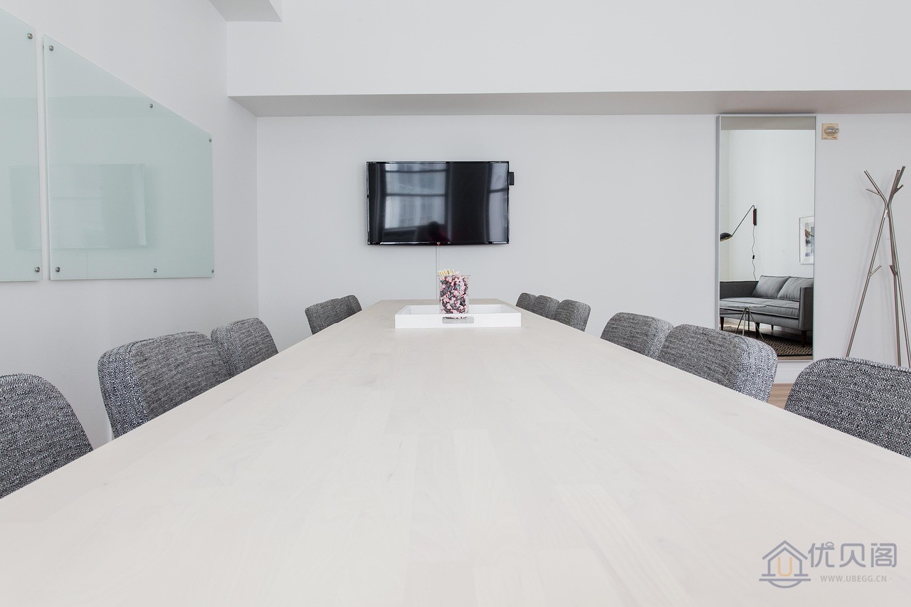 chairs-2181951_1280.jpg
